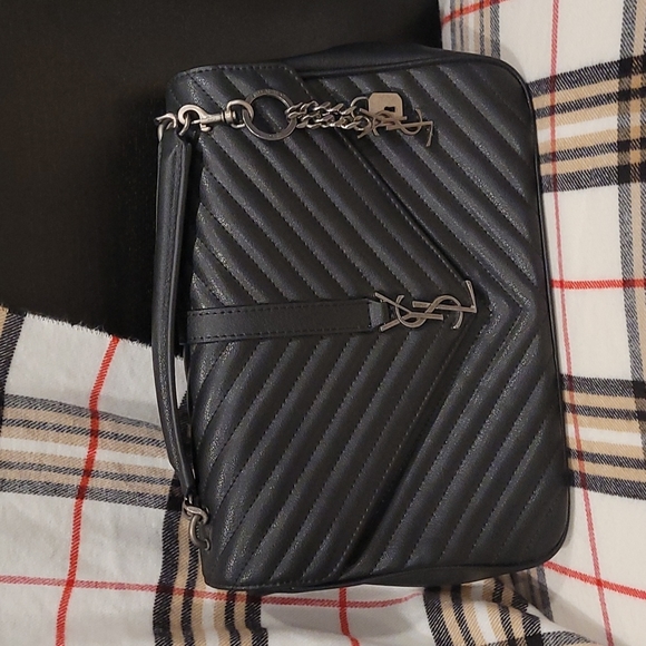 Yves Saint Laurent Handbags - Yves saint laurent